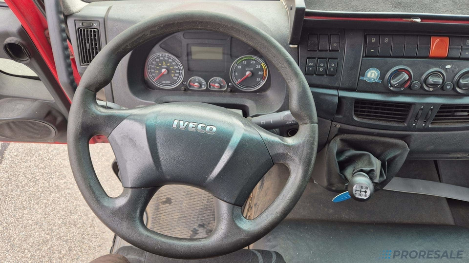 IVECO EUROCARGO ML 140E28 EURO 5 - valník s plachtou + hydraulické čelo 1,5 t - 侧帘卡车:图5 IVECO EUROCARGO ML 140E28 EURO 5 - valník s plachtou + hydraulické čelo 1,5 t - 侧帘卡车:图5