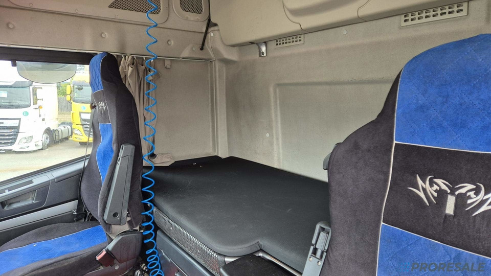 IVECO STRALIS AS440/48T LOW DECK EURO 6 - 牵引车:图4 IVECO STRALIS AS440/48T LOW DECK EURO 6 - 牵引车:图4