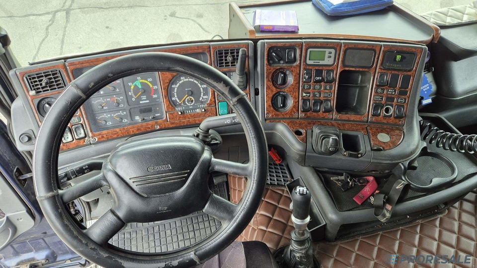 SCANIA R124 LB 6X2 EURO 3 - skříňový + hydraulické čelo - 厢式卡车:图5 SCANIA R124 LB 6X2 EURO 3 - skříňový + hydraulické čelo - 厢式卡车:图5