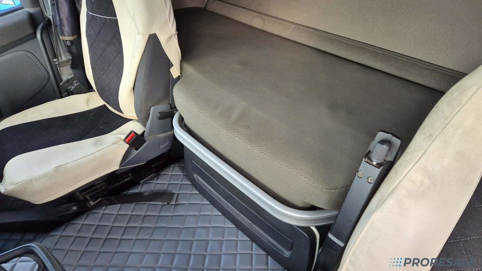 SCANIA R450 N320 HIGH LINE EURO 6 - 牵引车:图5 SCANIA R450 N320 HIGH LINE EURO 6 - 牵引车:图5