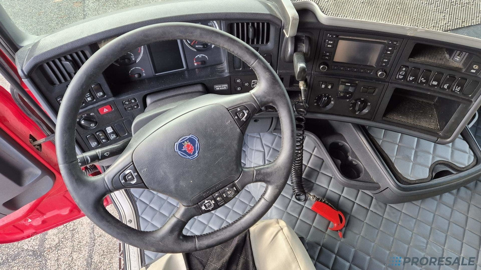 SCANIA R450 N320 HIGH LINE EURO 6 - 牵引车:图4 SCANIA R450 N320 HIGH LINE EURO 6 - 牵引车:图4