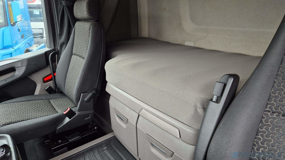 SCANIA R450 N323 NGS TOP LINE EURO 6 - 牵引车:图5 SCANIA R450 N323 NGS TOP LINE EURO 6 - 牵引车:图5