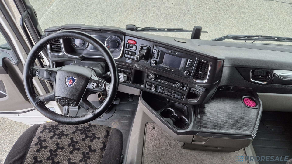 SCANIA R450 N323 NGS TOP LINE EURO 6 - 牵引车:图4 SCANIA R450 N323 NGS TOP LINE EURO 6 - 牵引车:图4