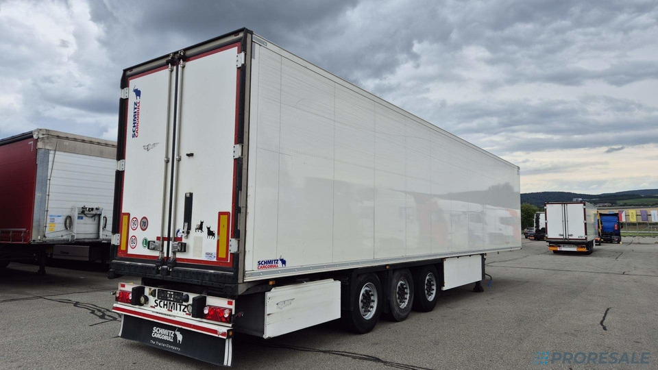 SCHMITZ CARGOBULL SKO 24/L - 13.4 FP60 COOL - mrazírenský návěs + diesel-ekektrický agregát CARRIER VECTOR 1550 - 冷藏半拖车:图4 SCHMITZ CARGOBULL SKO 24/L - 13.4 FP60 COOL - mrazírenský návěs + diesel-ekektrický agregát CARRIER VECTOR 1550 - 冷藏半拖车:图4