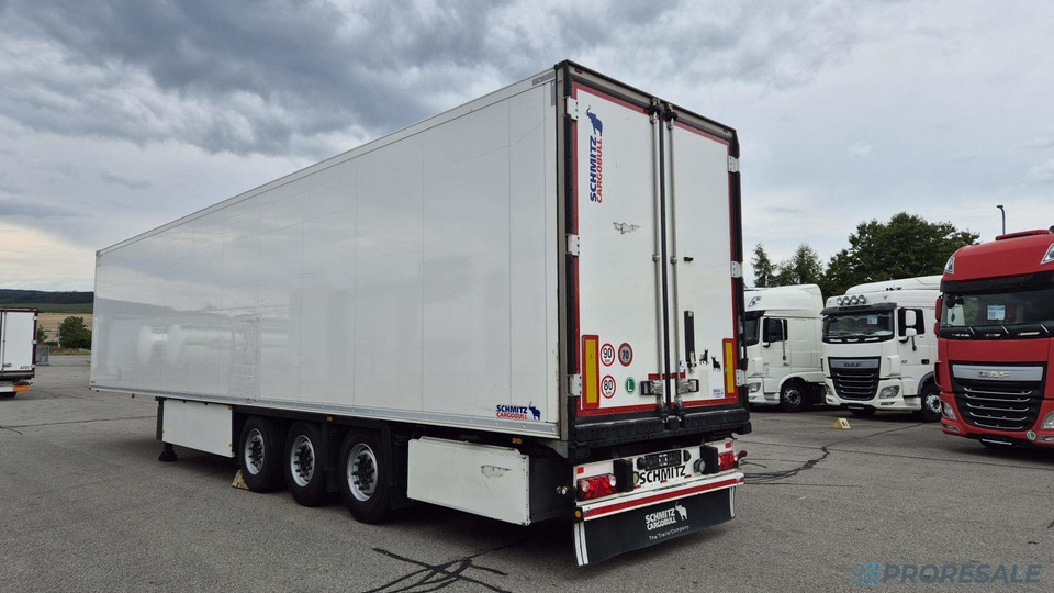 SCHMITZ CARGOBULL SKO 24/L - 13.4 FP60 COOL - mrazírenský návěs + diesel-ekektrický agregát CARRIER VECTOR 1550 - 冷藏半拖车:图3 SCHMITZ CARGOBULL SKO 24/L - 13.4 FP60 COOL - mrazírenský návěs + diesel-ekektrický agregát CARRIER VECTOR 1550 - 冷藏半拖车:图3