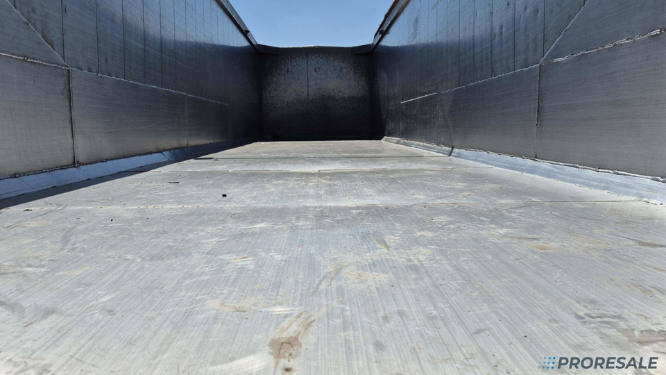 SCHWARZMÜLLER KIS 3/E - sklápěč 50 m3 - Fe / Al - 翻斗半拖车:图4 SCHWARZMÜLLER KIS 3/E - sklápěč 50 m3 - Fe / Al - 翻斗半拖车:图4