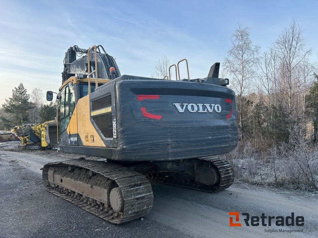 2014 Beltegraver 29 ton Volvo EC250 EL - 建筑机械:图4 2014 Beltegraver 29 ton Volvo EC250 EL - 建筑机械:图4