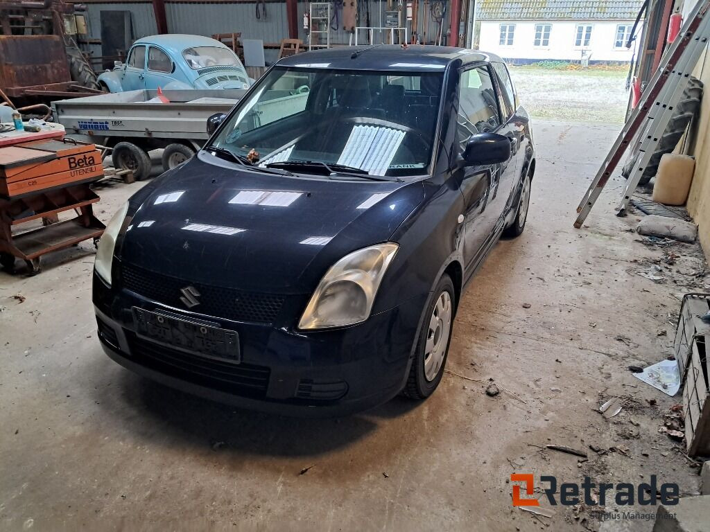 Bil Suzuki Swift 1,3 A/mt - 汽车:图1 Bil Suzuki Swift 1,3 A/mt - 汽车:图1
