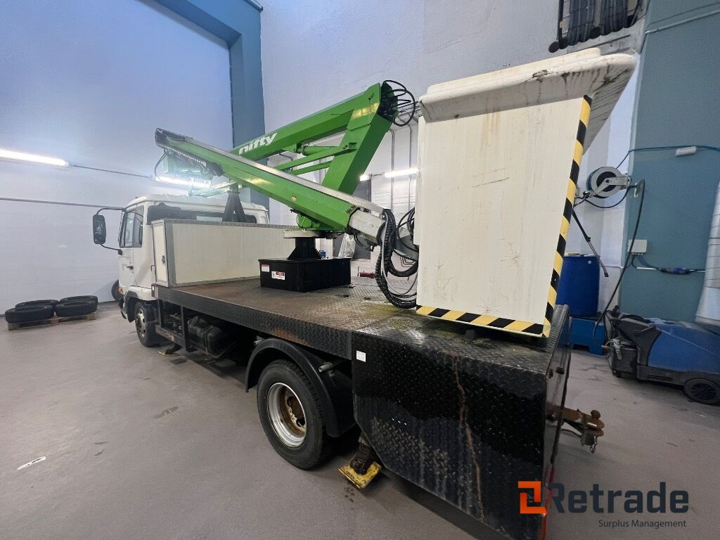 Crane truck NISSAN MK822 + Nifty lift V160 - 车载空中平台:图5 Crane truck NISSAN MK822 + Nifty lift V160 - 车载空中平台:图5
