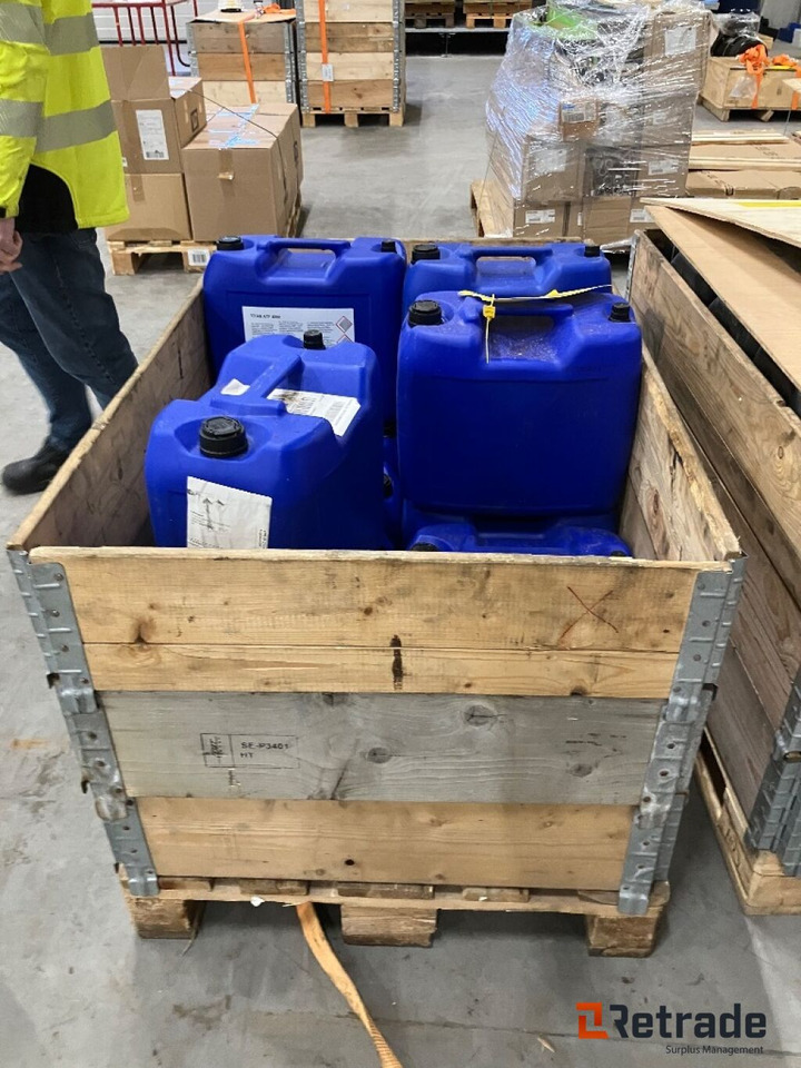 Diverse Olje 14 x 20 liter - 机油和汽车保养产品:图5 Diverse Olje 14 x 20 liter - 机油和汽车保养产品:图5