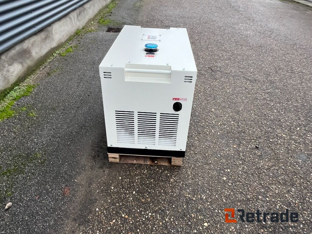 Generator COMPAL POWER VG - R 110 - 10 KW Diesel Generator 10 KW - 建筑机械:图2 Generator COMPAL POWER VG - R 110 - 10 KW Diesel Generator 10 KW - 建筑机械:图2