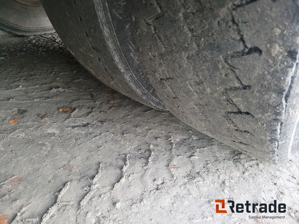 吊钩升降车, 起重车 Lastväxlare plogutrustad med underbett Volvo FM 12 , Full parabel:图32 吊钩升降车, 起重车 Lastväxlare plogutrustad med underbett Volvo FM 12 , Full parabel:图32