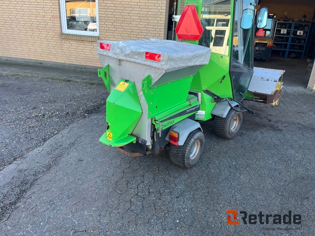 Plæne- og parkmaskiner EGHOLM 2150 Redskabsbærer - 市政/ 专用车辆:图5 Plæne- og parkmaskiner EGHOLM 2150 Redskabsbærer - 市政/ 专用车辆:图5