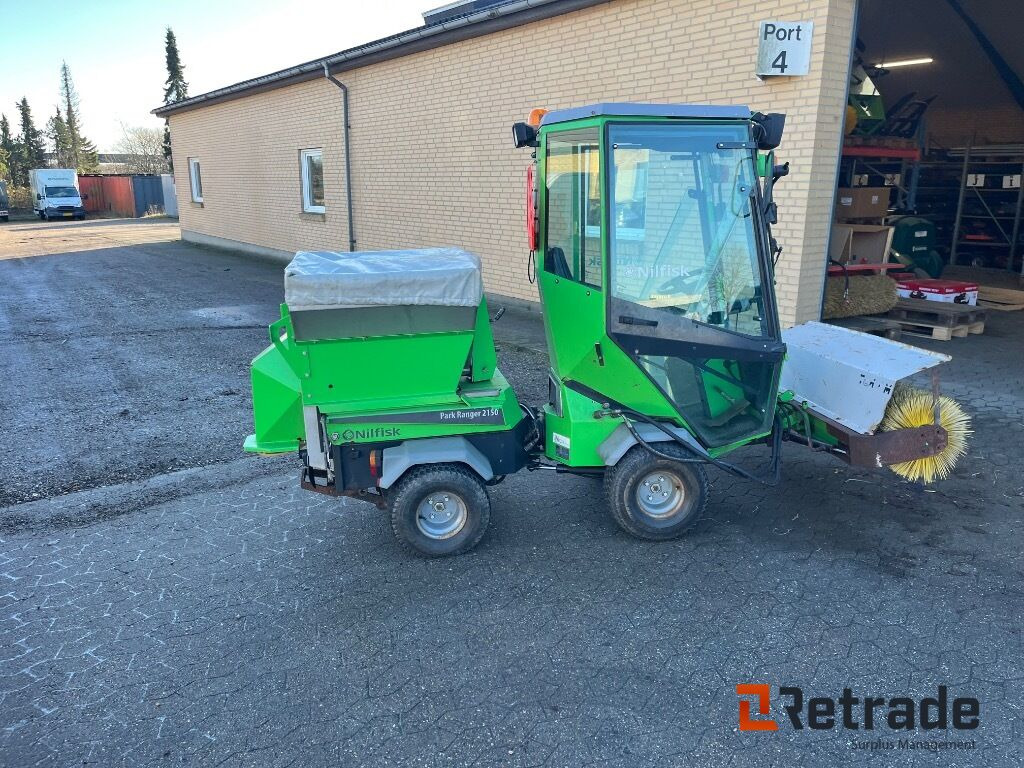 Plæne- og parkmaskiner EGHOLM 2150 Redskabsbærer - 市政/ 专用车辆:图4 Plæne- og parkmaskiner EGHOLM 2150 Redskabsbærer - 市政/ 专用车辆:图4