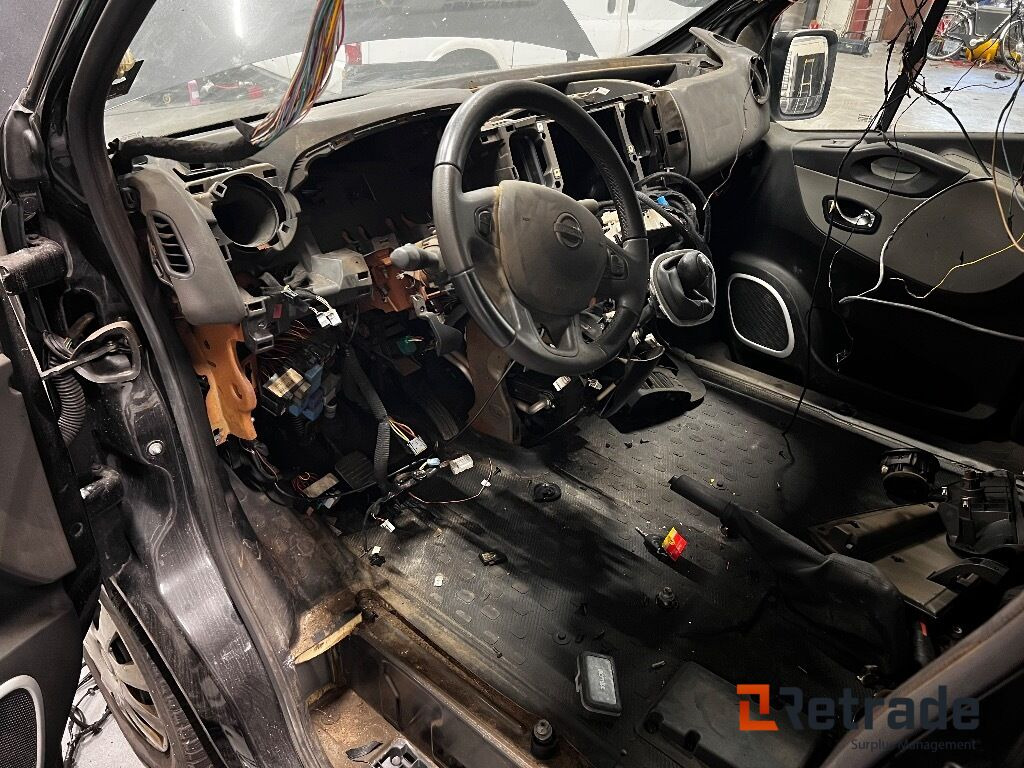 Reparationsobjekt Skåpbil Nissan NV300, 2019, Manuell, Låga Mil - 汽车:图5 Reparationsobjekt Skåpbil Nissan NV300, 2019, Manuell, Låga Mil - 汽车:图5