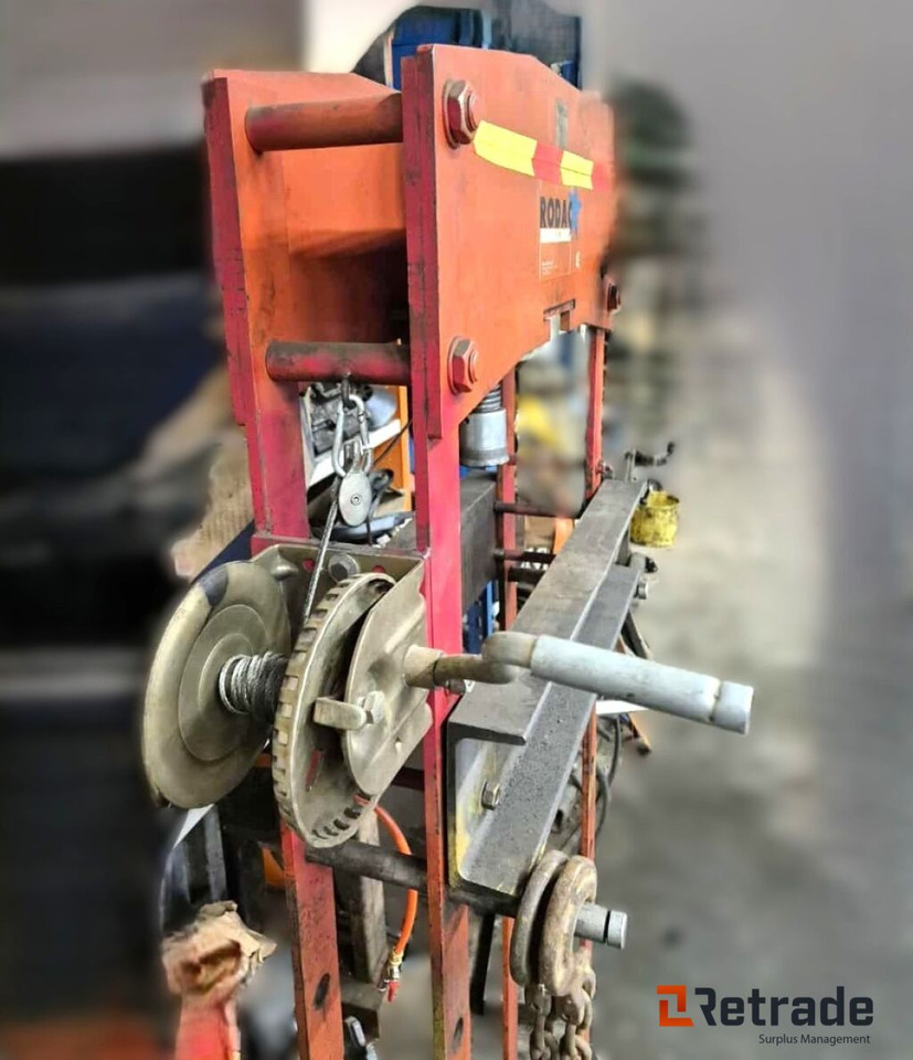 Rodac ROPPA 30 – Kraftig 30-tonns verkstedpresse - 工业设备:图3 Rodac ROPPA 30 – Kraftig 30-tonns verkstedpresse - 工业设备:图3