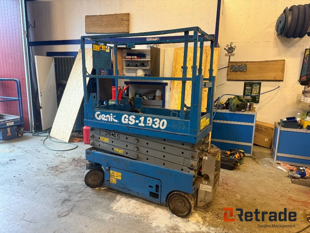 Saxlift Genie 1930 - 剪式升降机:图1 Saxlift Genie 1930 - 剪式升降机:图1