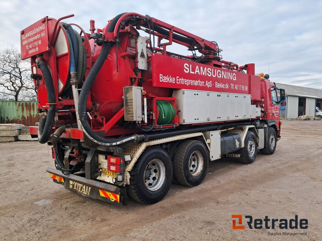 Volvo FM 400 8x2 med wirehejs og Hvidtved Larsen slamsuger - 真空车:图4 Volvo FM 400 8x2 med wirehejs og Hvidtved Larsen slamsuger - 真空车:图4