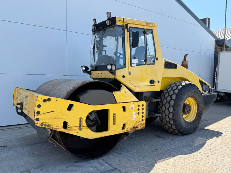 Bomag BW213DH-4 - Evib/BVC / German Machine - 碾压机:图2 Bomag BW213DH-4 - Evib/BVC / German Machine - 碾压机:图2