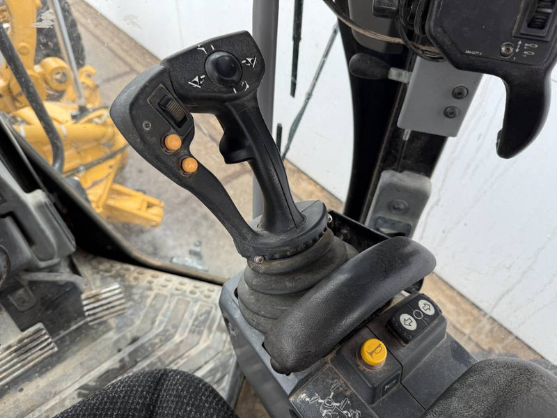 平路机 Cat 140M3 - Pushblock / Ripper / Joystick Controls：图7