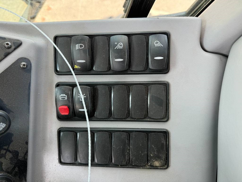 平路机 Volvo G970 - 3 Tine Ripper / EPA Certified：图18