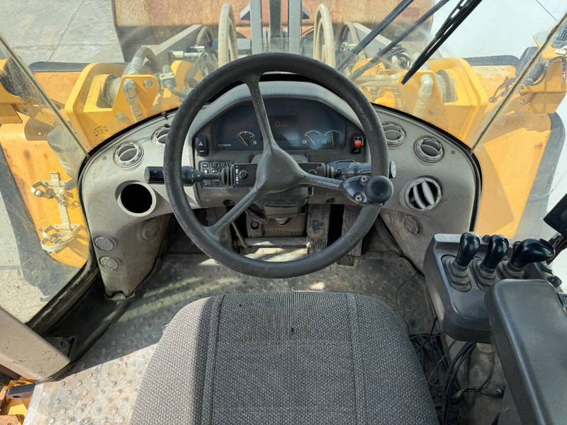 轮式装载机 Volvo L220G - German Machine / 3rd Function / Auto Lube：图9