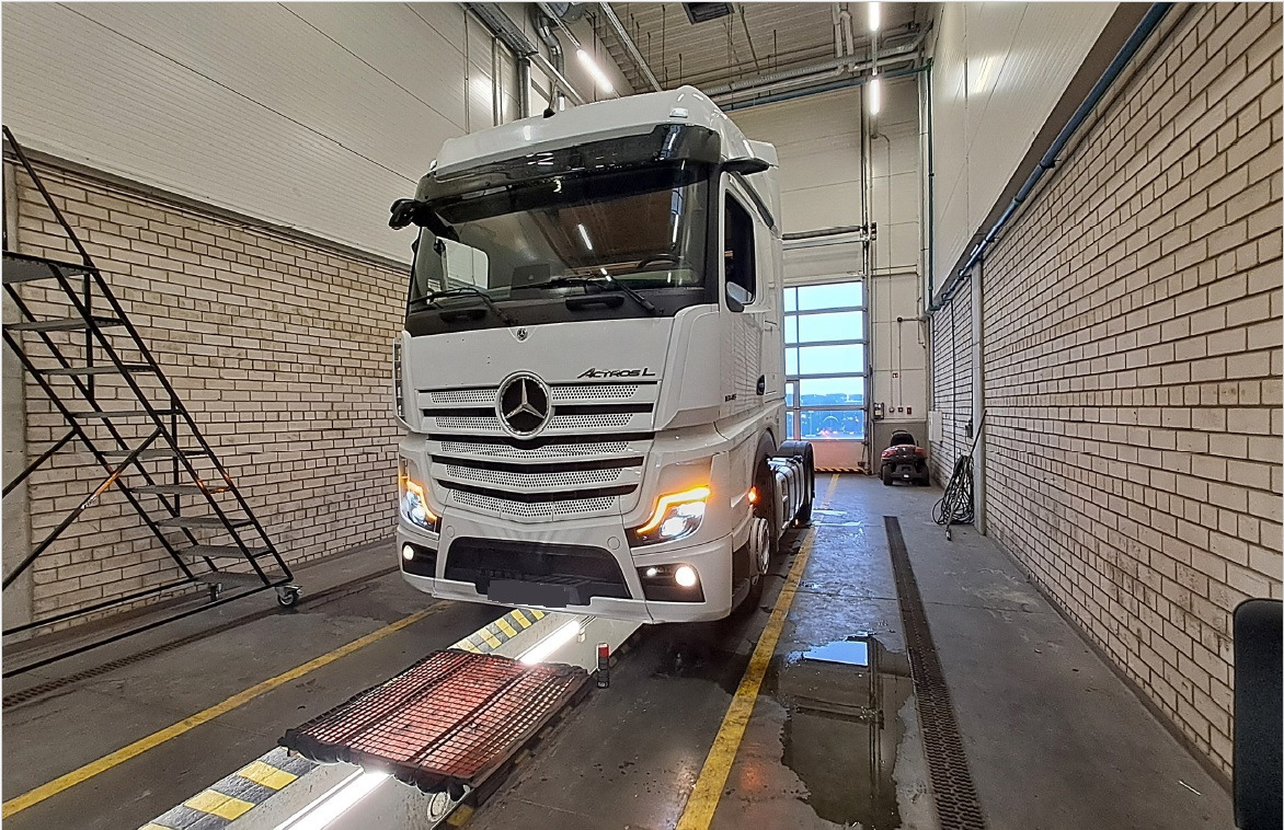 MERCDEDES BENZ ACTROS L - 牵引车:图1 MERCDEDES BENZ ACTROS L - 牵引车:图1