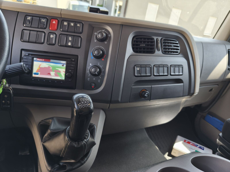 侧帘卡车 DAF LF 180 FA：图16