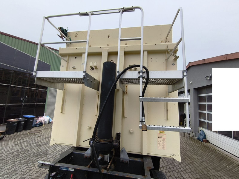 Fliegl DHKA 350 Kippmulde Plane SAF Liftachse - 翻斗半拖车:图3 Fliegl DHKA 350 Kippmulde Plane SAF Liftachse - 翻斗半拖车:图3