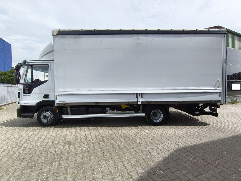 Iveco Eurocargo 75-210 Plane 3-Sitzer 4x2 Euro 6 LBW (20) - 侧帘卡车:图5 Iveco Eurocargo 75-210 Plane 3-Sitzer 4x2 Euro 6 LBW (20) - 侧帘卡车:图5