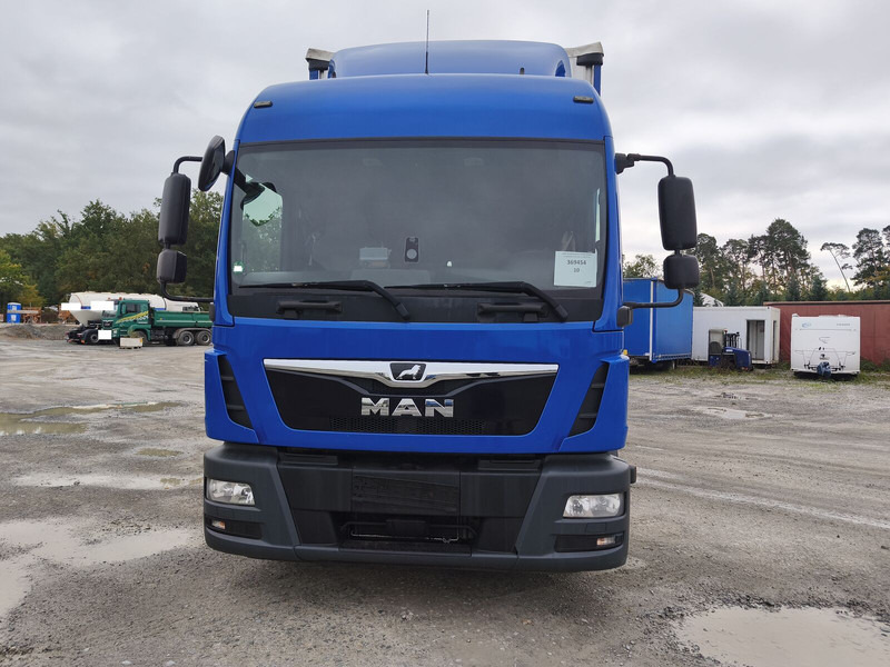 MAN TGL 8.220 Plane Jumbo Gardine Euro6 4x2 (10) - 侧帘卡车:图3 MAN TGL 8.220 Plane Jumbo Gardine Euro6 4x2 (10) - 侧帘卡车:图3