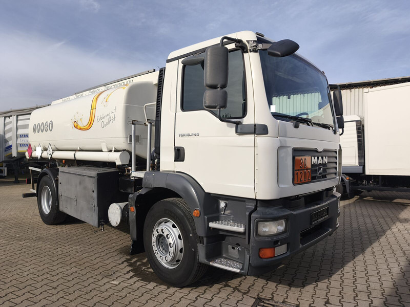 MAN TGM 18.240 12.400 l - 罐车:图2 MAN TGM 18.240 12.400 l - 罐车:图2