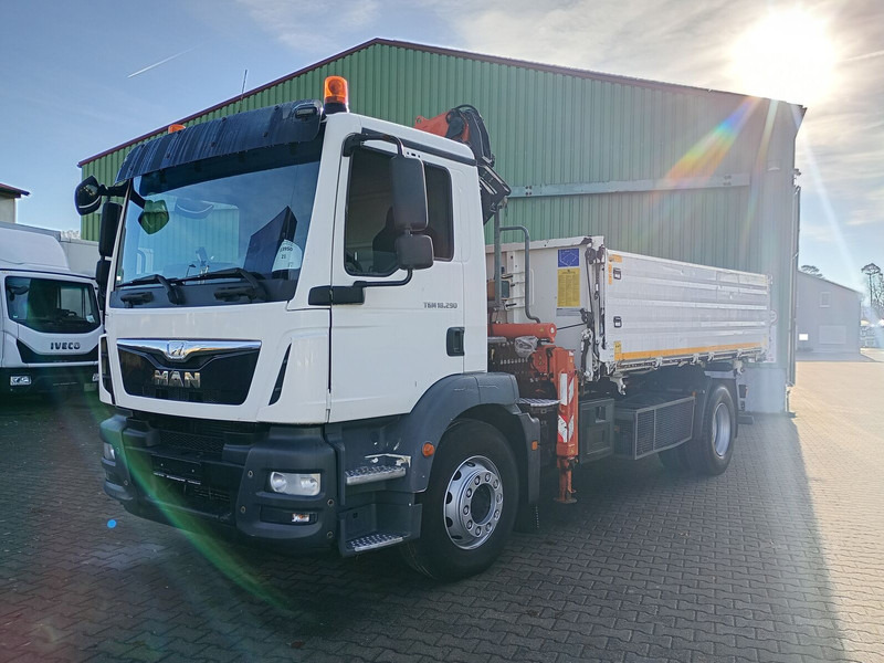 MAN TGM 18.290 - 翻斗车, 起重车:图4 MAN TGM 18.290 - 翻斗车, 起重车:图4