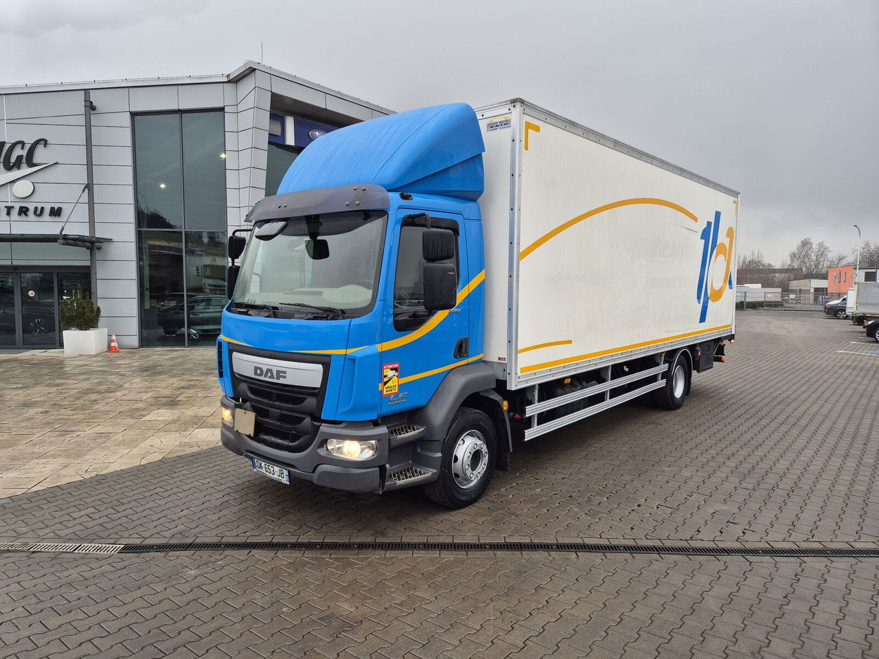 DAF LF 220 DAF LF 220 - 厢式卡车:图1 DAF LF 220 DAF LF 220 - 厢式卡车:图1