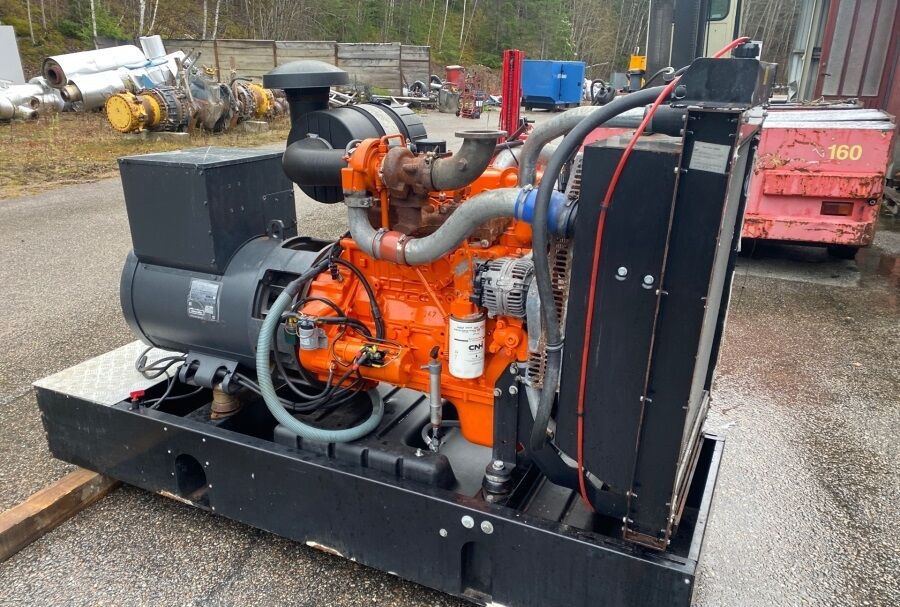 Diversen ECP34 2S4 - Iveco Engine,126kVA,New oils, filters, Mecc Alte ECP34 2S4 - 发电机组:图2 Diversen ECP34 2S4 - Iveco Engine,126kVA,New oils, filters, Mecc Alte ECP34 2S4 - 发电机组:图2