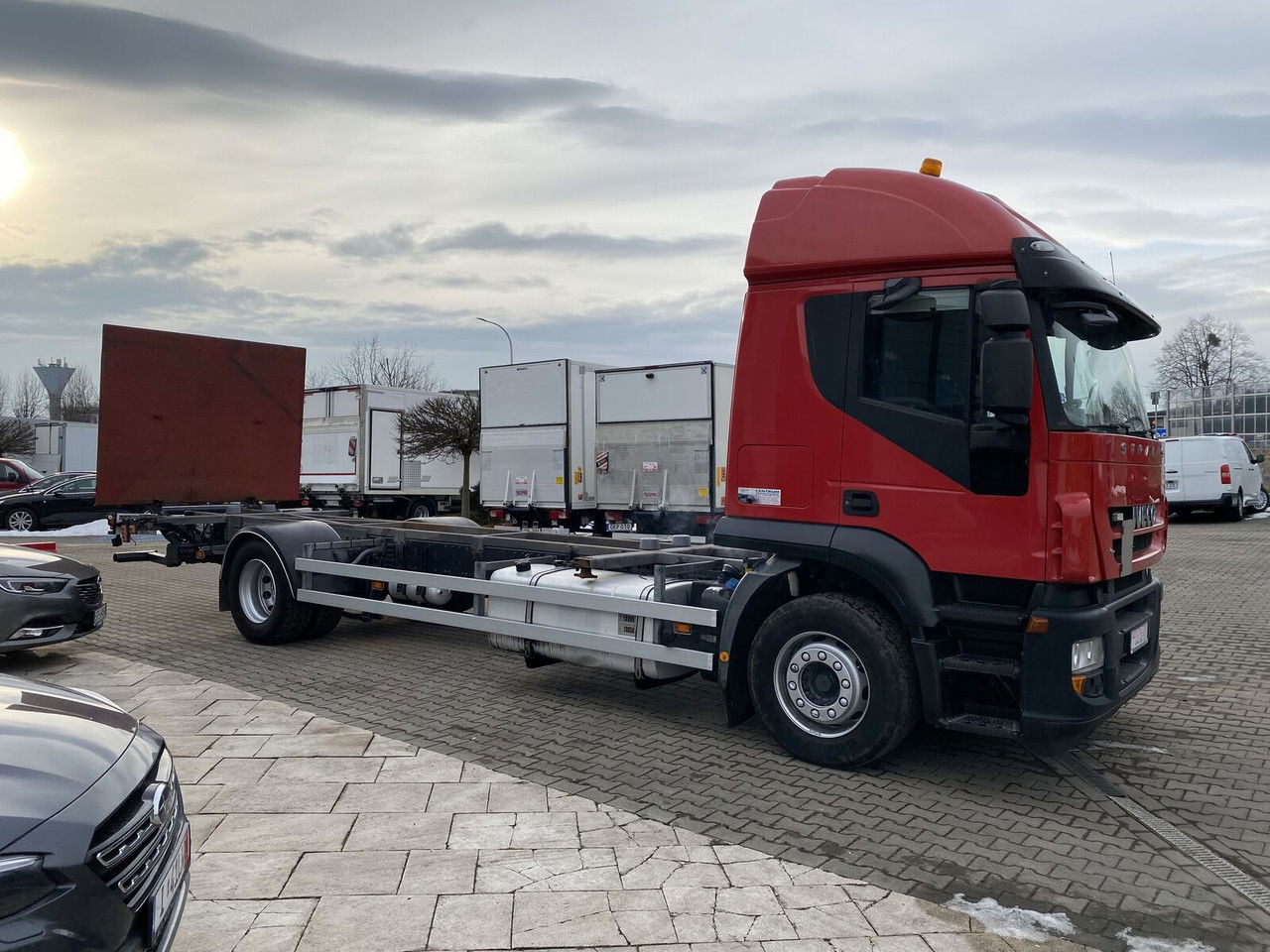 IVECO Stralis 360 AT 190 / Euro 5 / NEW Service / Long Frame - 驾驶室底盘卡车:图5 IVECO Stralis 360 AT 190 / Euro 5 / NEW Service / Long Frame - 驾驶室底盘卡车:图5