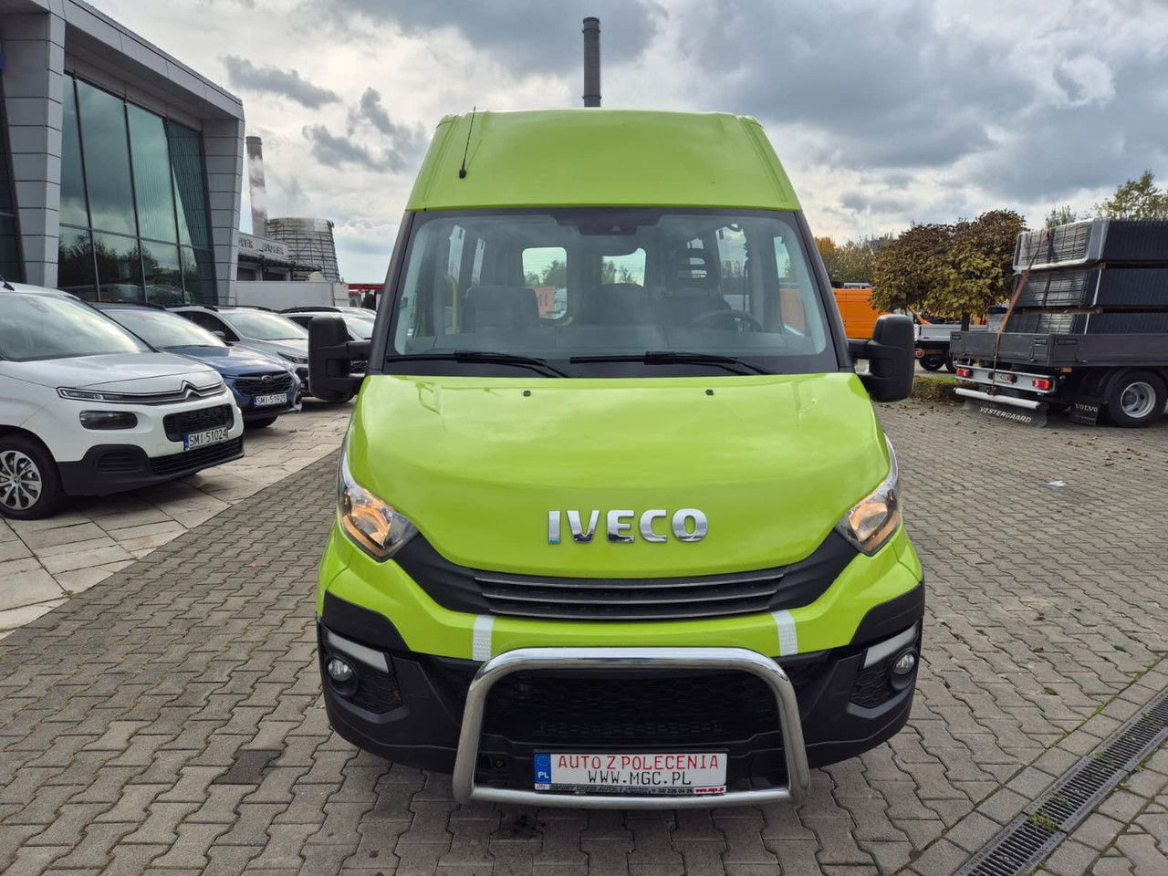 Iveco Daily 35S12 Hi-Matic / 10 Seats / Super Condition - 小型巴士, 小型客车:图3 Iveco Daily 35S12 Hi-Matic / 10 Seats / Super Condition - 小型巴士, 小型客车:图3