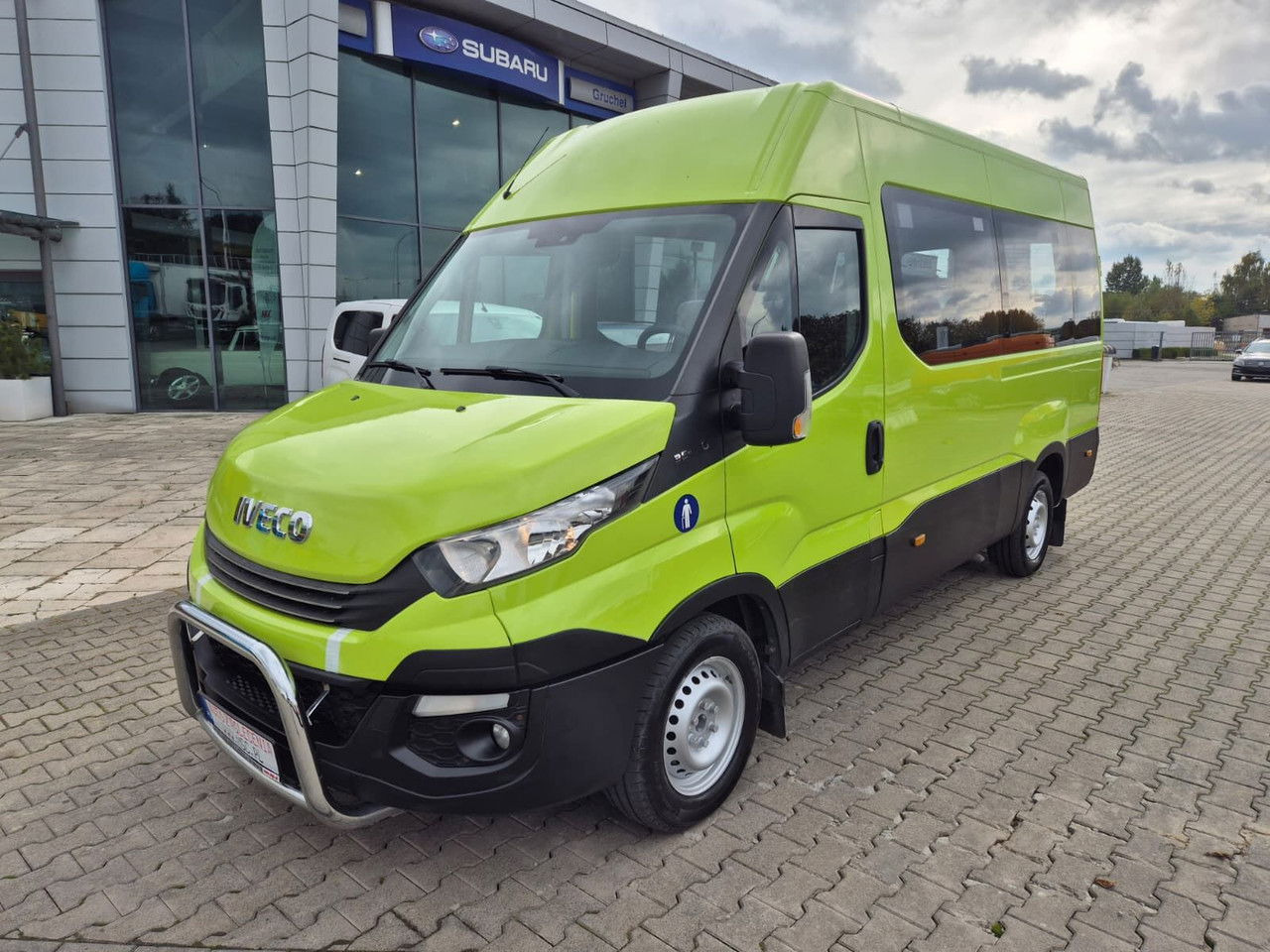 Iveco Daily 35S12 Hi-Matic / 10 Seats / Super Condition - 小型巴士, 小型客车:图1 Iveco Daily 35S12 Hi-Matic / 10 Seats / Super Condition - 小型巴士, 小型客车:图1