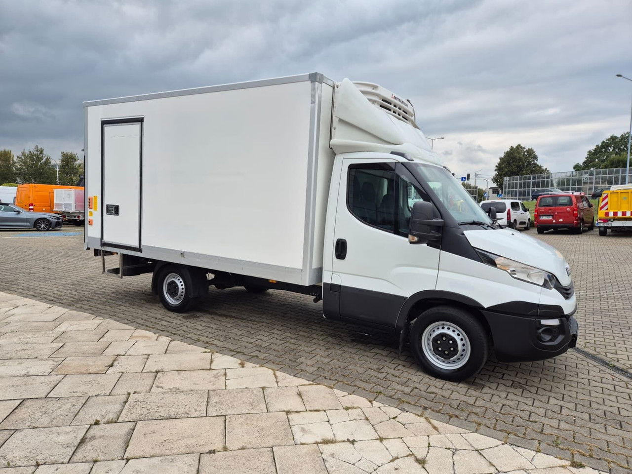 Iveco Daily 35S16 Hi-Matic / 1 Owner / Mitsubishi / Serviced - 冷藏货车:图5 Iveco Daily 35S16 Hi-Matic / 1 Owner / Mitsubishi / Serviced - 冷藏货车:图5