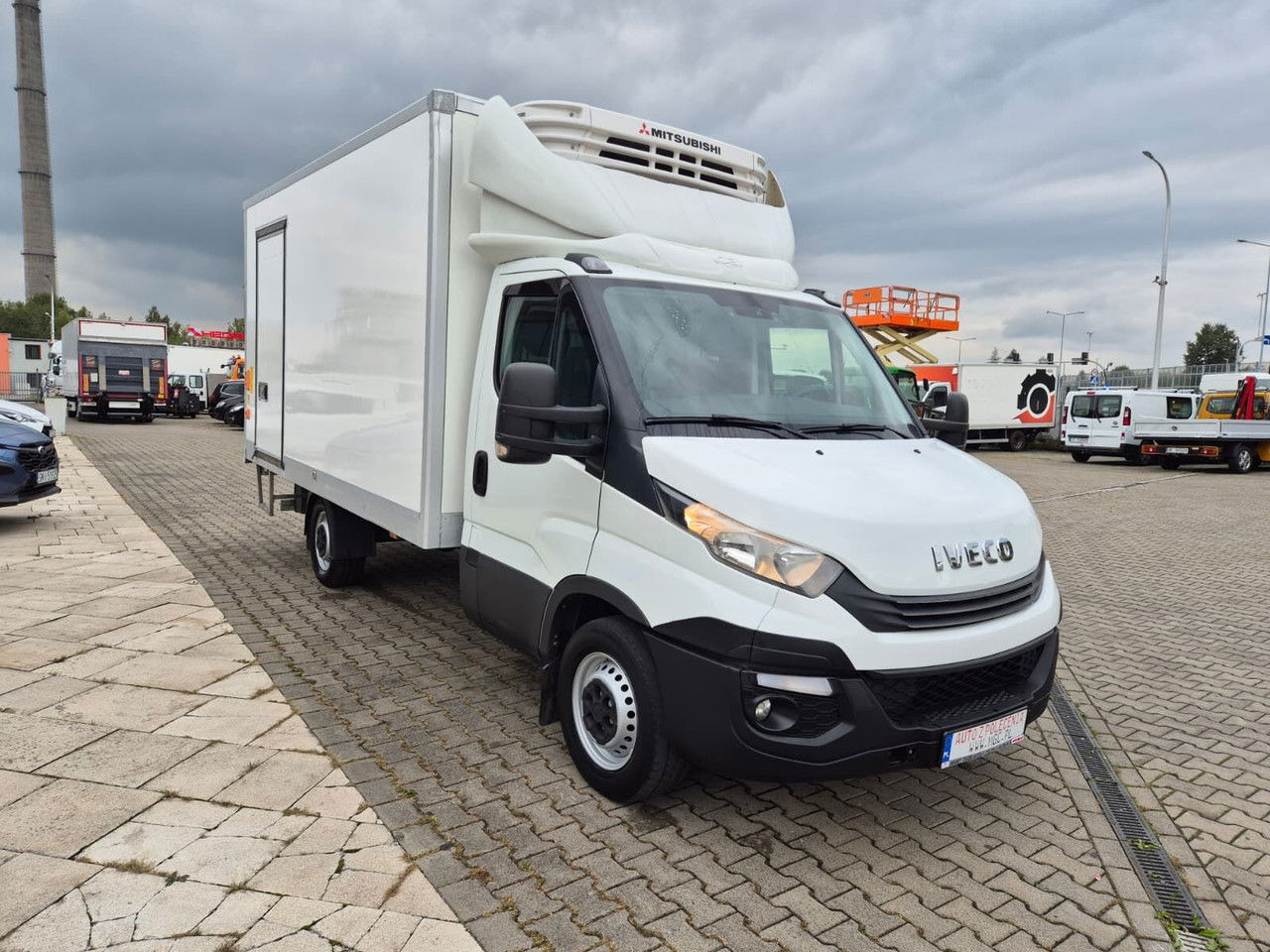 Iveco Daily 35S16 Hi-Matic / 1 Owner / Mitsubishi / Serviced - 冷藏货车:图4 Iveco Daily 35S16 Hi-Matic / 1 Owner / Mitsubishi / Serviced - 冷藏货车:图4