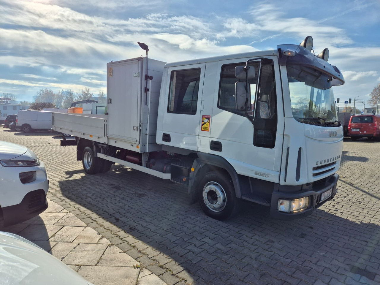 Iveco Eurocargo ML80E17 / 6 Seats / Serviced / 1 Owner - 栏板式/ 平板卡车, 起重车:图5 Iveco Eurocargo ML80E17 / 6 Seats / Serviced / 1 Owner - 栏板式/ 平板卡车, 起重车:图5