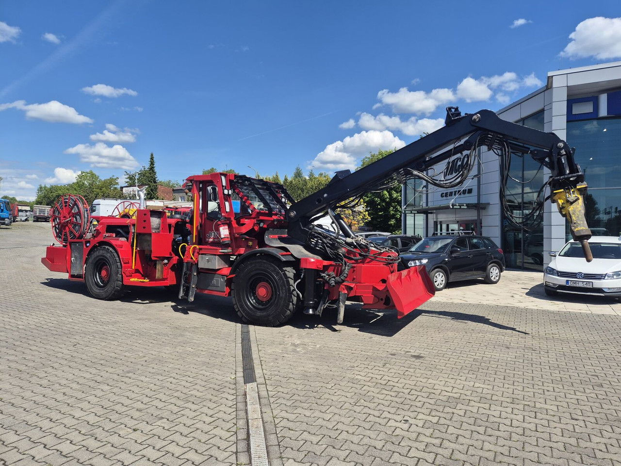 JAMA Diversen SBU8000 / Scaler / Epiroc Hammer Jama SBU8000 / Scaler / Epiroc Hammer - 采矿机械:图2 JAMA Diversen SBU8000 / Scaler / Epiroc Hammer Jama SBU8000 / Scaler / Epiroc Hammer - 采矿机械:图2