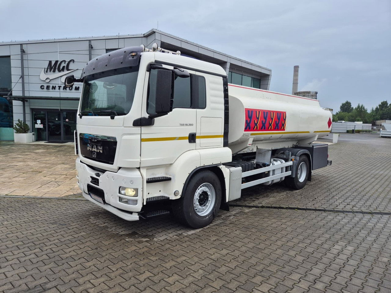 MAN TGS 18.360 OIL Transport / Good Condition - 罐车:图3 MAN TGS 18.360 OIL Transport / Good Condition - 罐车:图3