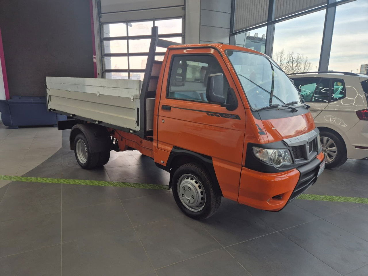 PIAGGIO Porter Maxxi eXtra / Kipper / 1 Owner / LOW KM - 翻斗货车:图5 PIAGGIO Porter Maxxi eXtra / Kipper / 1 Owner / LOW KM - 翻斗货车:图5