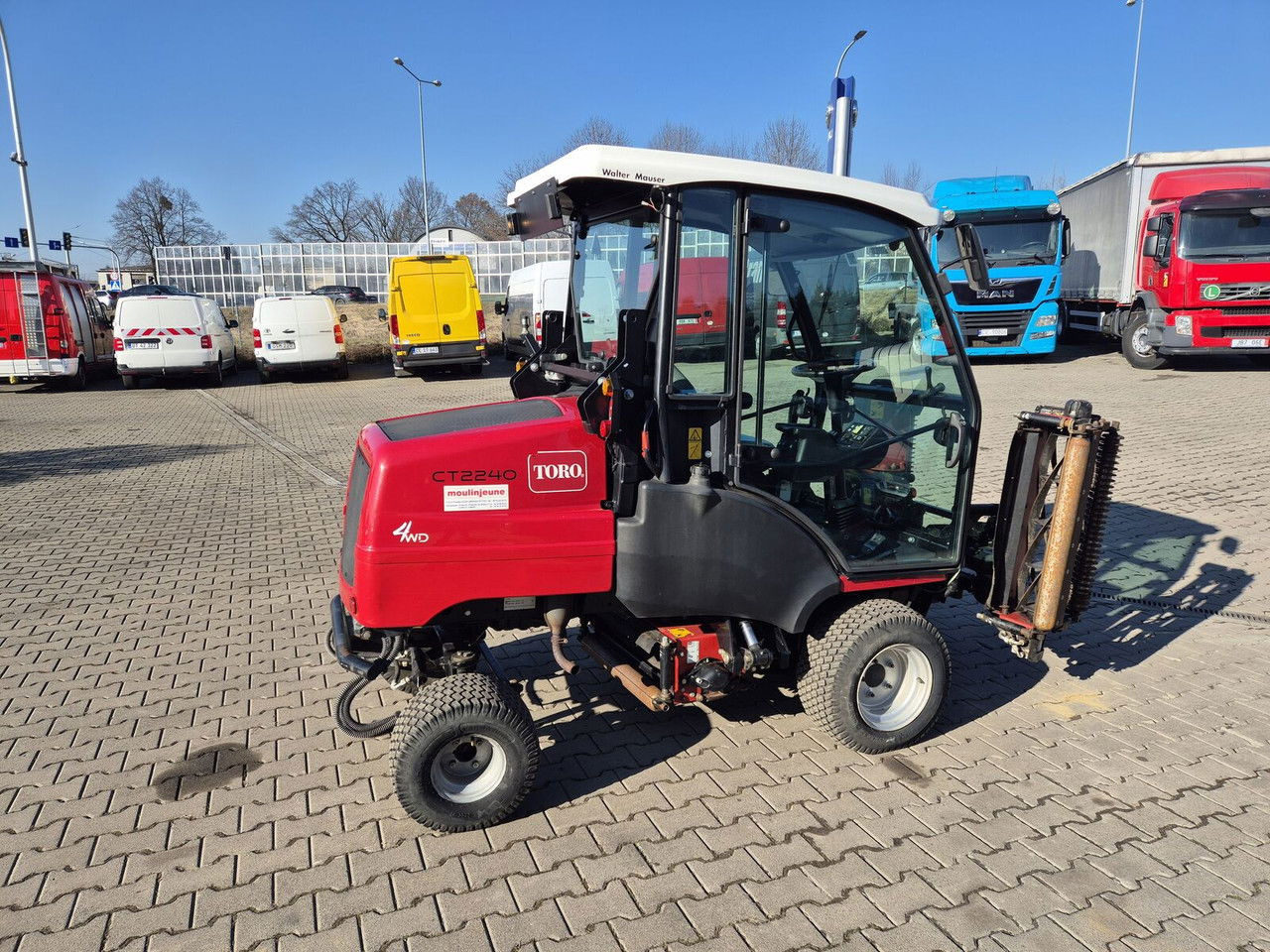 TORO Toro CT2240 / 4WD / Like NEW / Only 1681MTH - 园林割草机:图3 TORO Toro CT2240 / 4WD / Like NEW / Only 1681MTH - 园林割草机:图3
