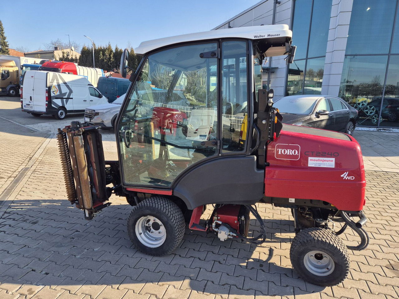 TORO Toro CT2240 / 4WD / Like NEW / Only 1681MTH - 园林割草机:图1 TORO Toro CT2240 / 4WD / Like NEW / Only 1681MTH - 园林割草机:图1