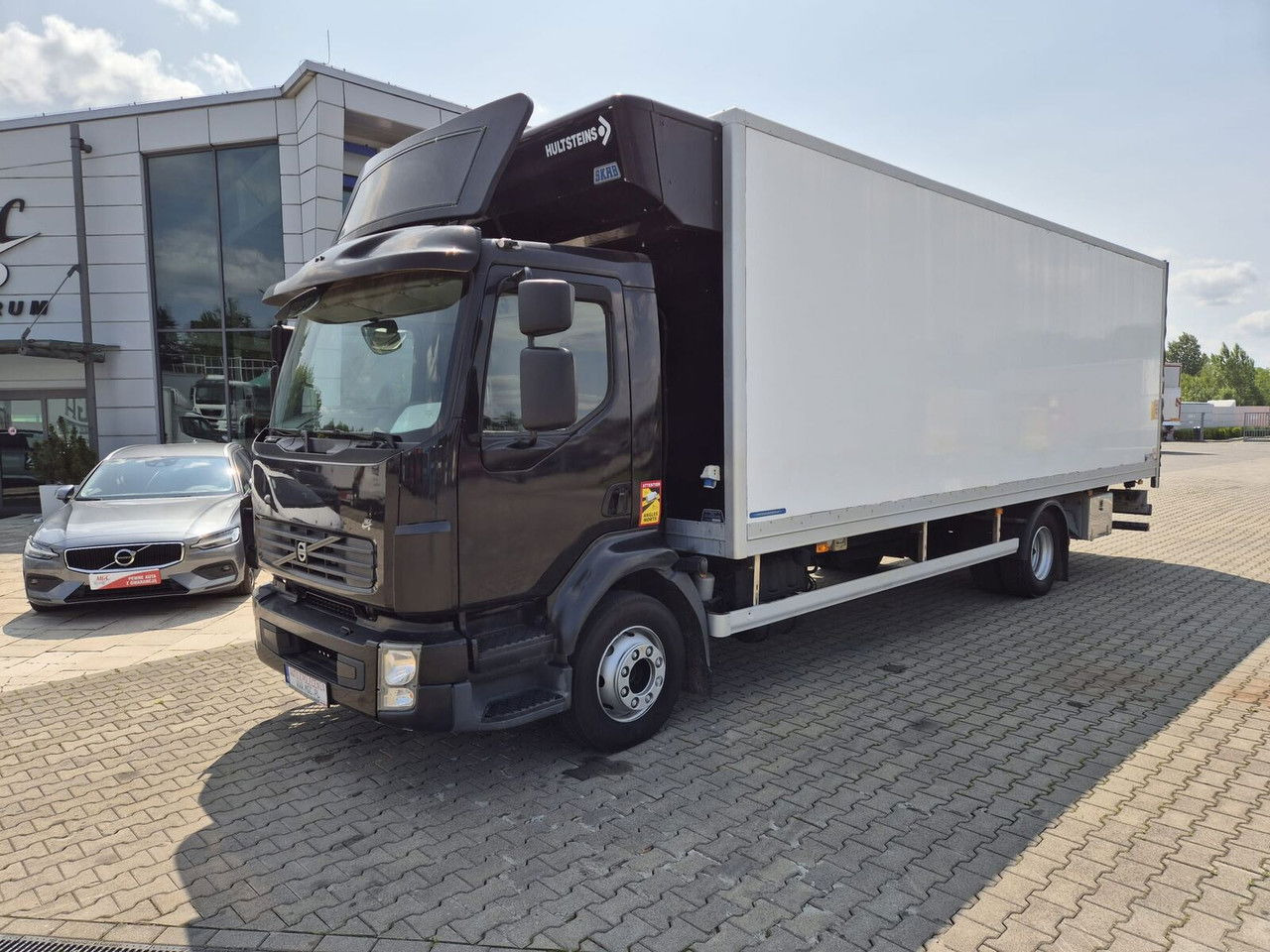 厢式卡车 Volvo FL 240 1 Owner / Izotherm / Zepro 1500KG / Euro IV：图1