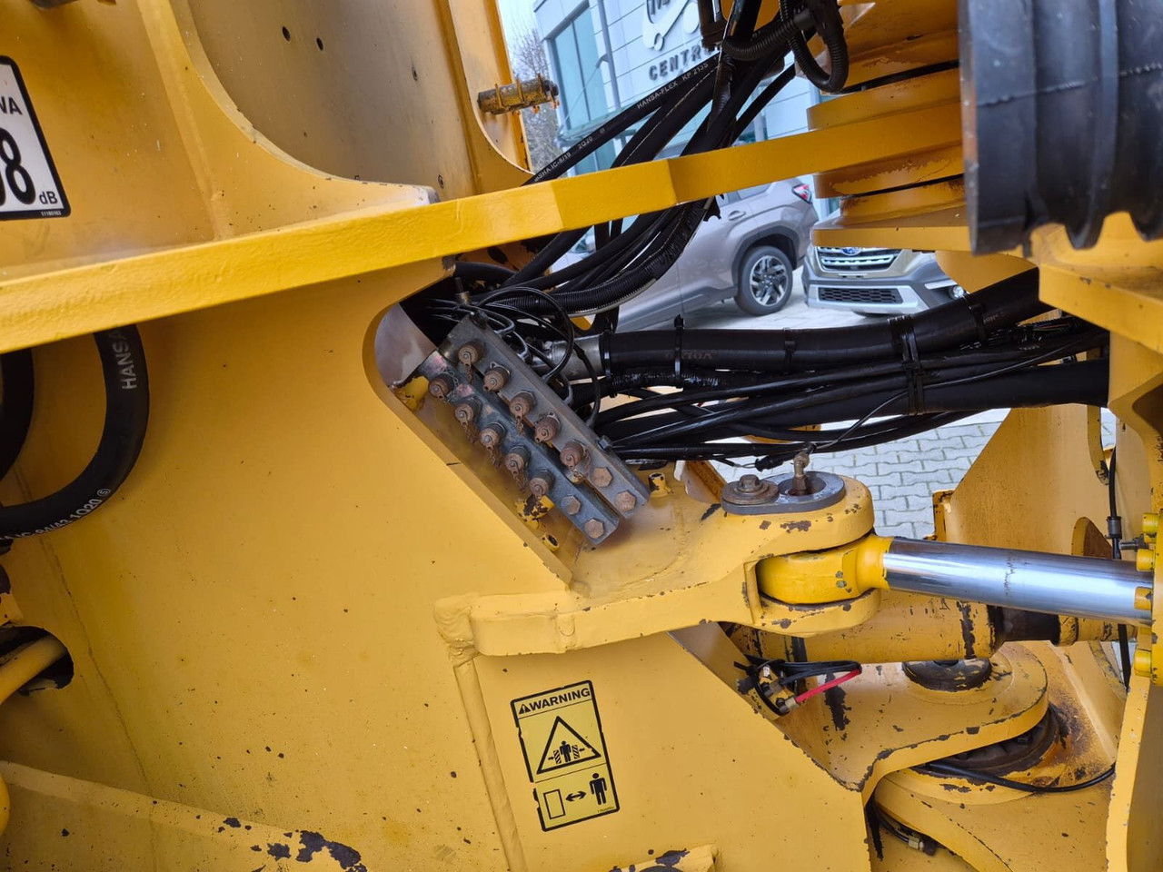 轮式装载机 Volvo L180 E：图24