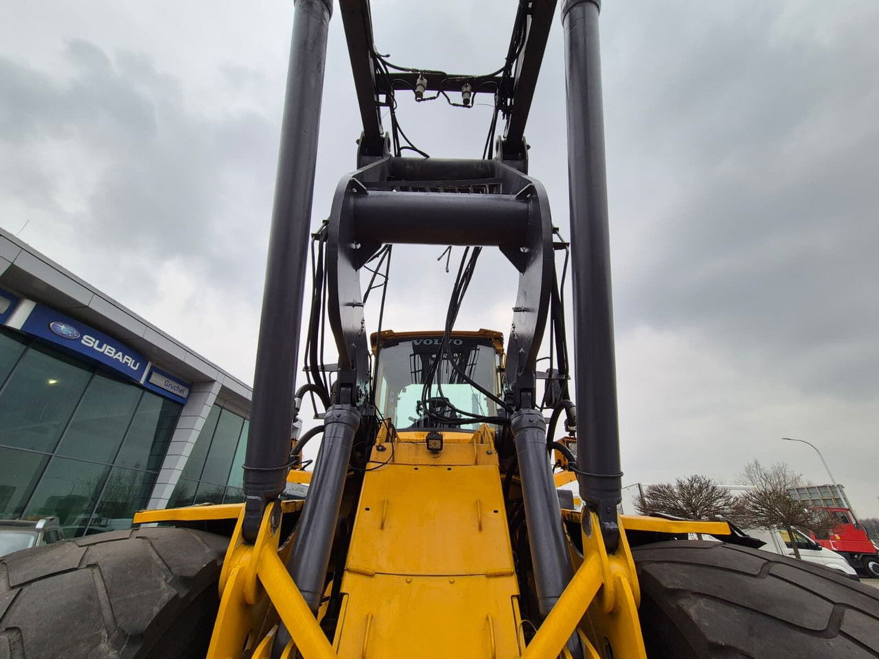 轮式装载机 Volvo L180 E：图23