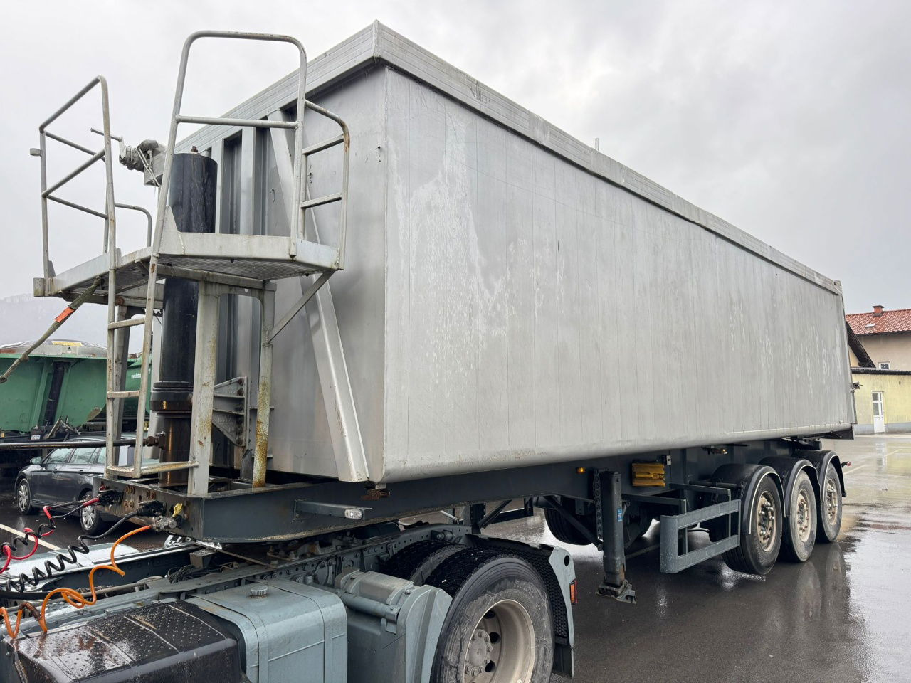 Carnehl 3-Axle Tipper Trailer - 20 m3 - 翻斗半拖车:图1 Carnehl 3-Axle Tipper Trailer - 20 m3 - 翻斗半拖车:图1